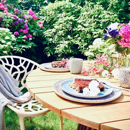 Am Wellenreiter Kuestenwinde Tating